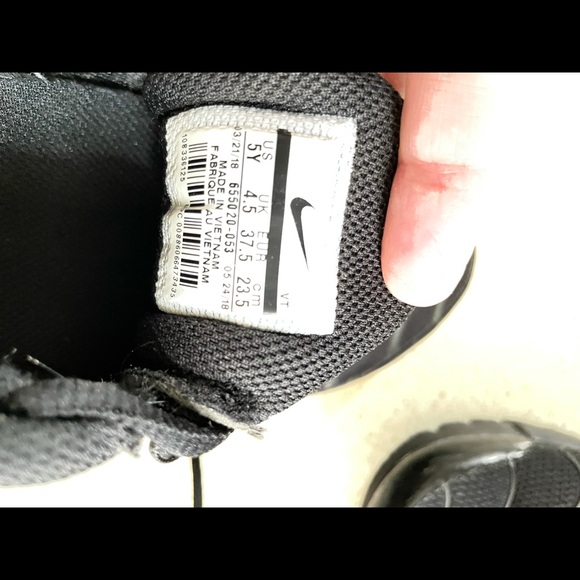 TN NIKE black shoes - Picture 2 of 6